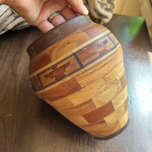 Vintage SOUTHWEST HAND TURNED WOOD Art VASE 7.5” tall - Picture 2 of 10